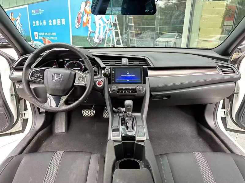 深圳23年本田思域4