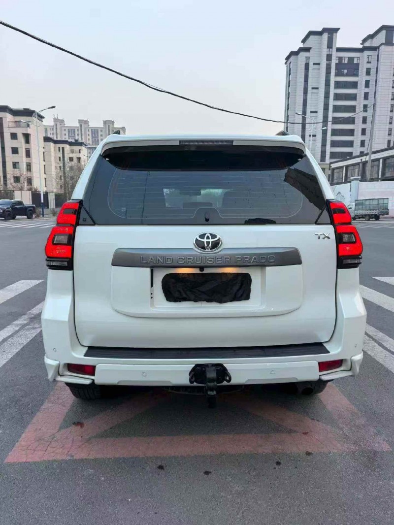 邯郸19年丰田普拉多9