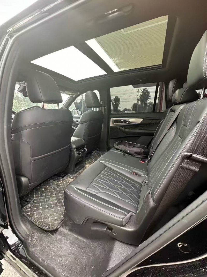 保定25年传祺GS84