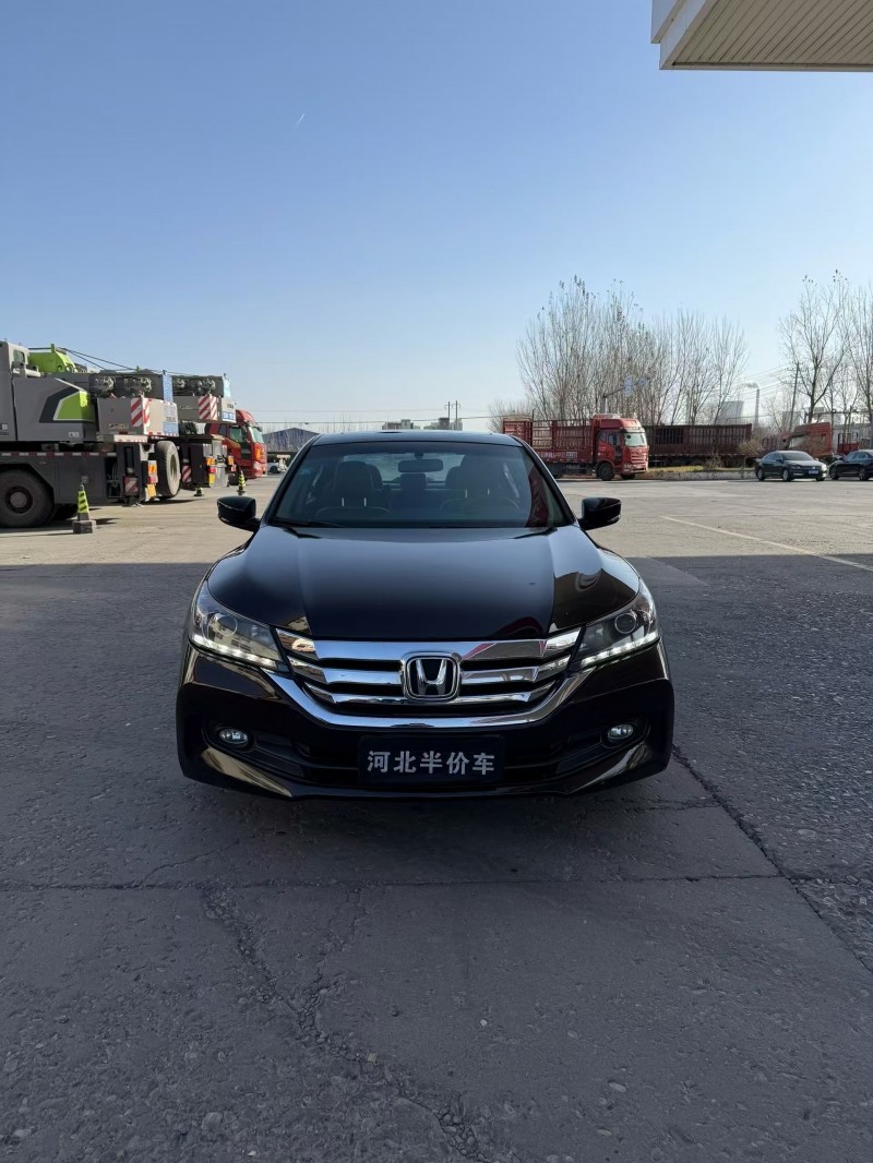 保定15年本田雅阁1