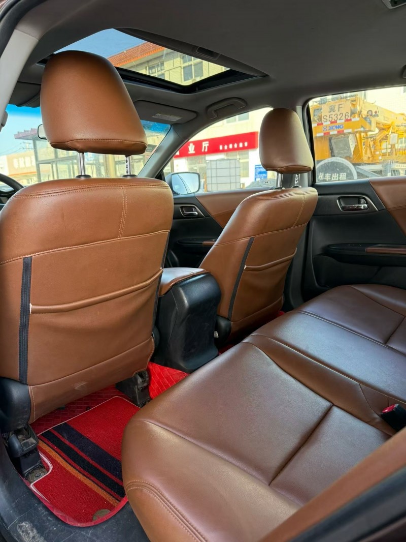 保定15年本田雅阁5