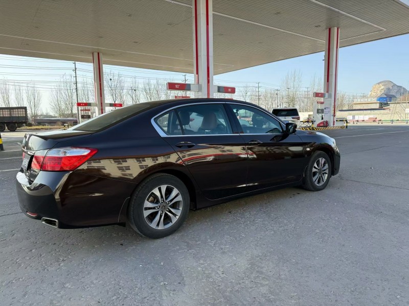 保定15年本田雅阁7