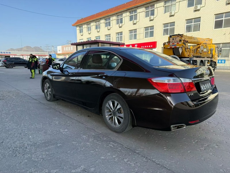 保定15年本田雅阁8