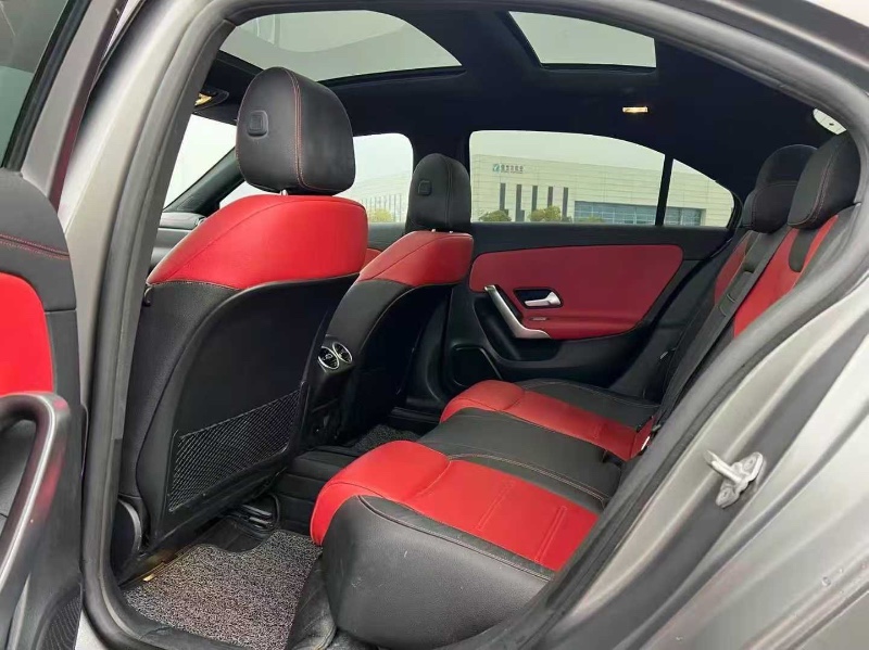 徐州22年奔驰AMG5