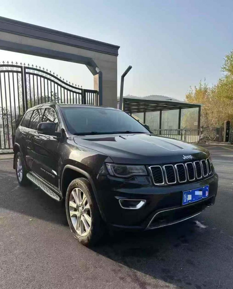 淄博17年Jeep大切诺基3