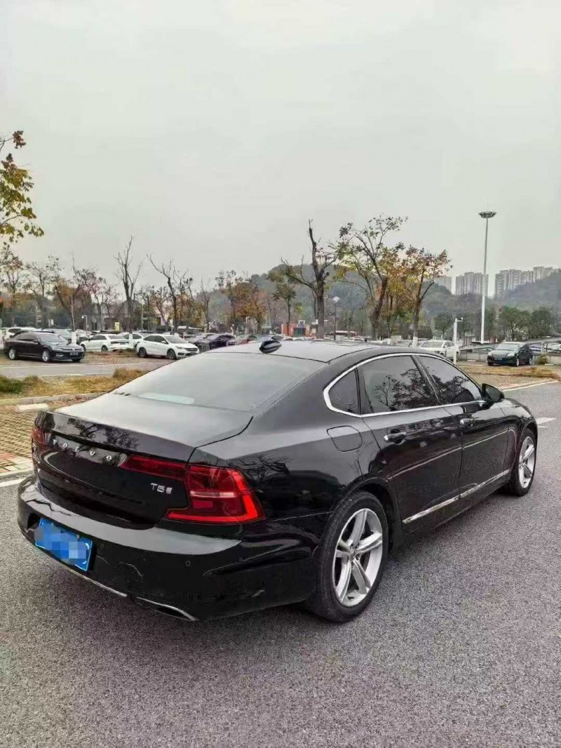 济宁19年沃尔沃S907