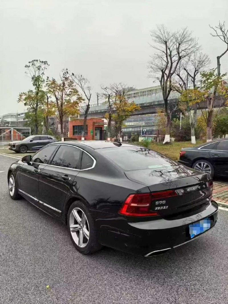 济宁19年沃尔沃S908