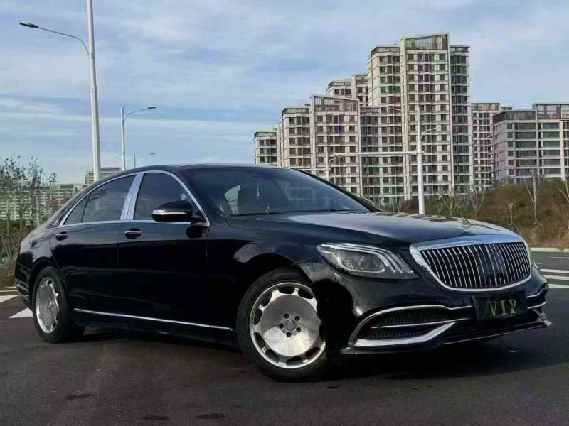 唐山17年奔驰迈巴赫S级2