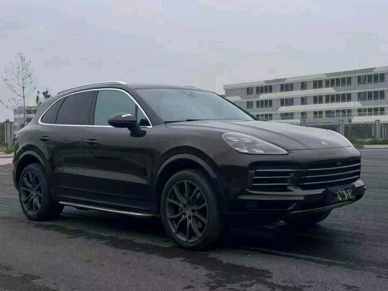 邯郸21年保时捷卡宴3