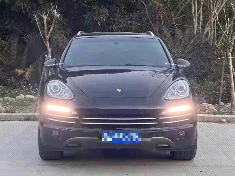 汕头14年保时捷卡宴1