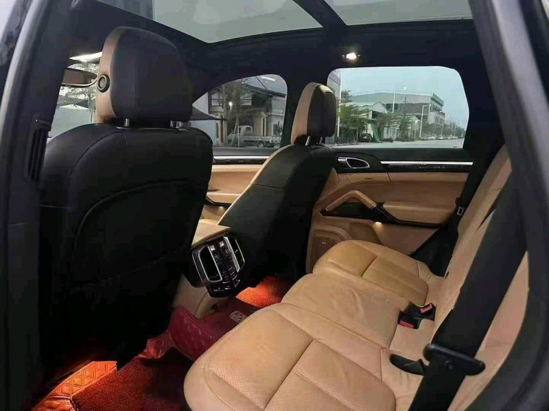 汕头14年保时捷卡宴5