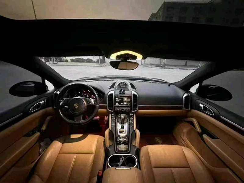 汕头14年保时捷卡宴6