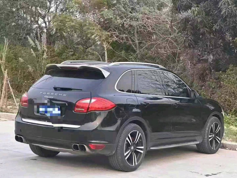 汕头14年保时捷卡宴7