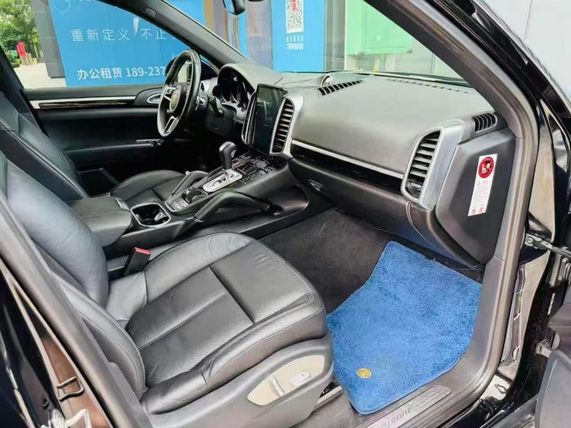 深圳16年保时捷卡宴7