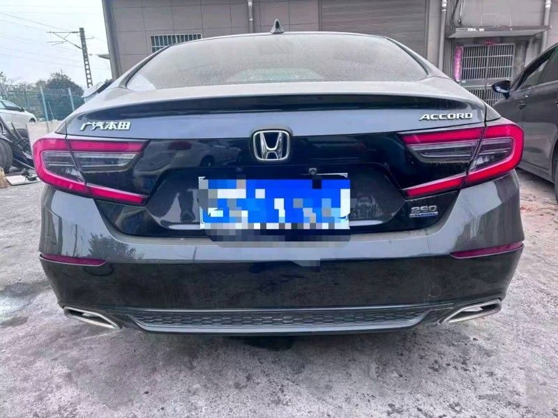 南昌21年本田雅阁7