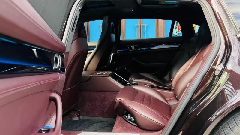 深圳21年保时捷帕拉梅拉6