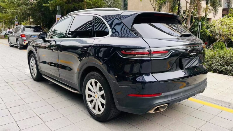 深圳20年保时捷卡宴8