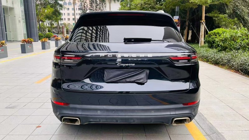 深圳20年保时捷卡宴9