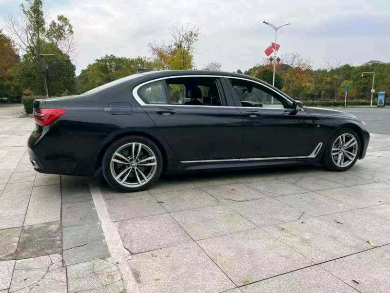 萍乡18年宝马7系8