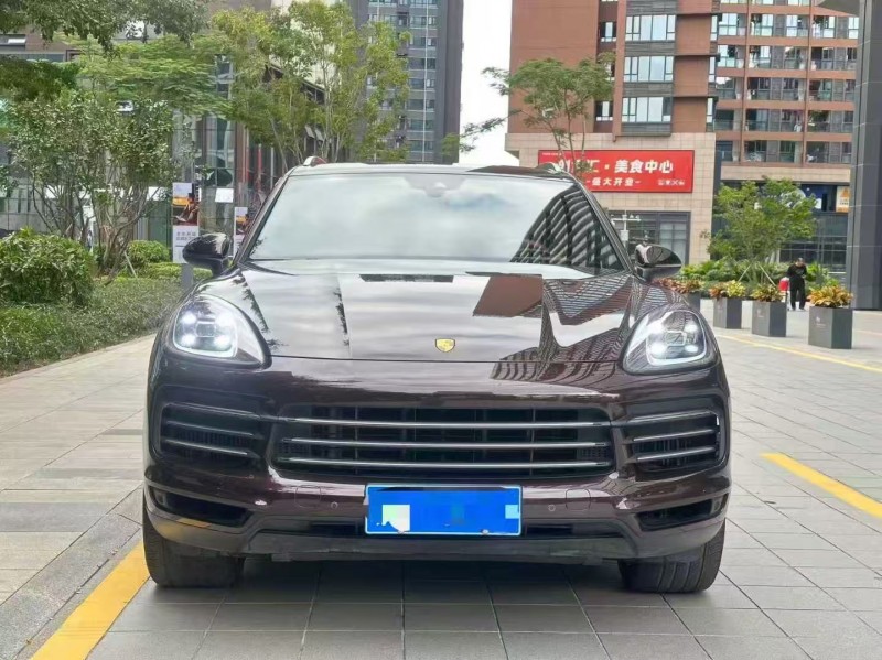 深圳22年保时捷卡宴1