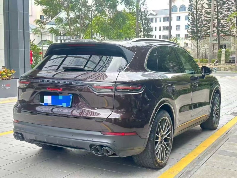 深圳22年保时捷卡宴7