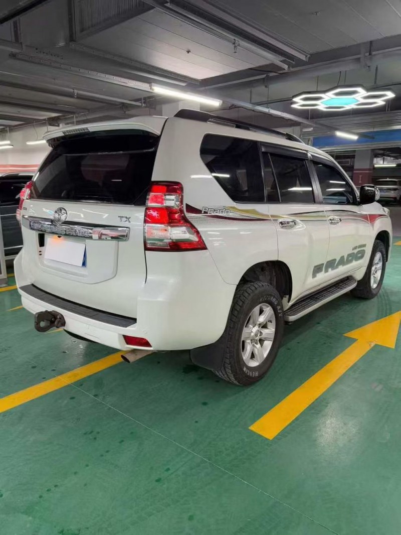 郑州16年丰田普拉多5