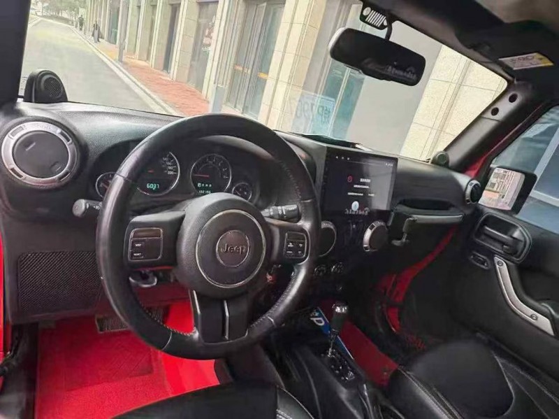 郑州15年Jeep牧马人4