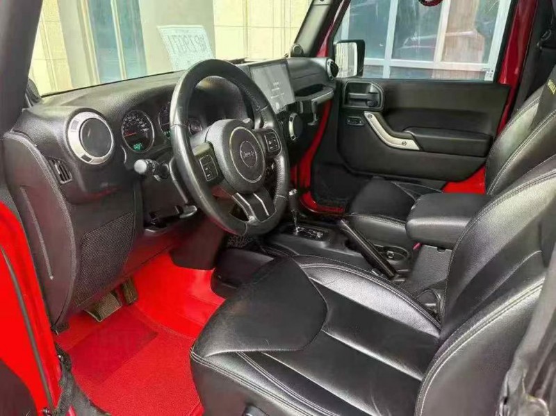 郑州15年Jeep牧马人8