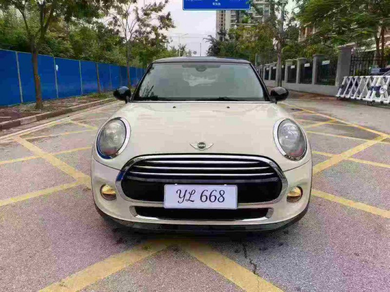 南宁18年MINICooper1