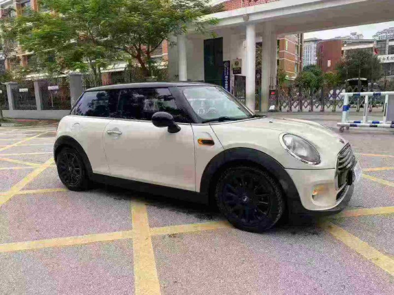 南宁18年MINICooper2