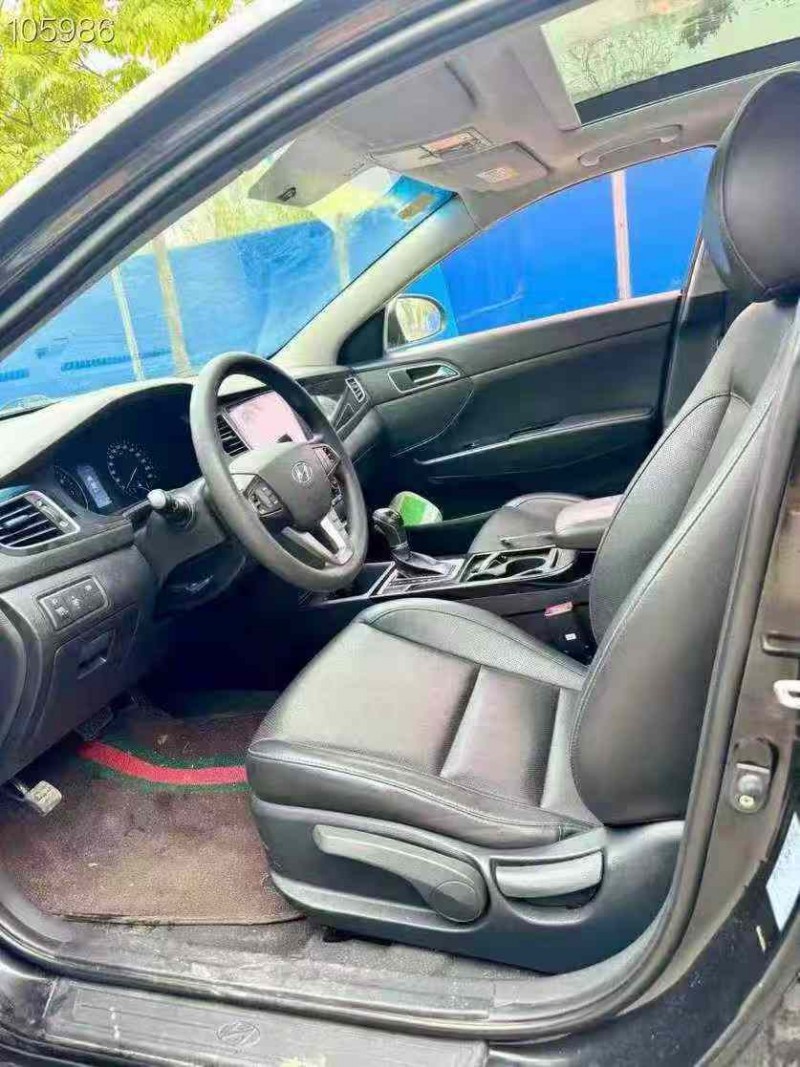 南宁15年现代名图4