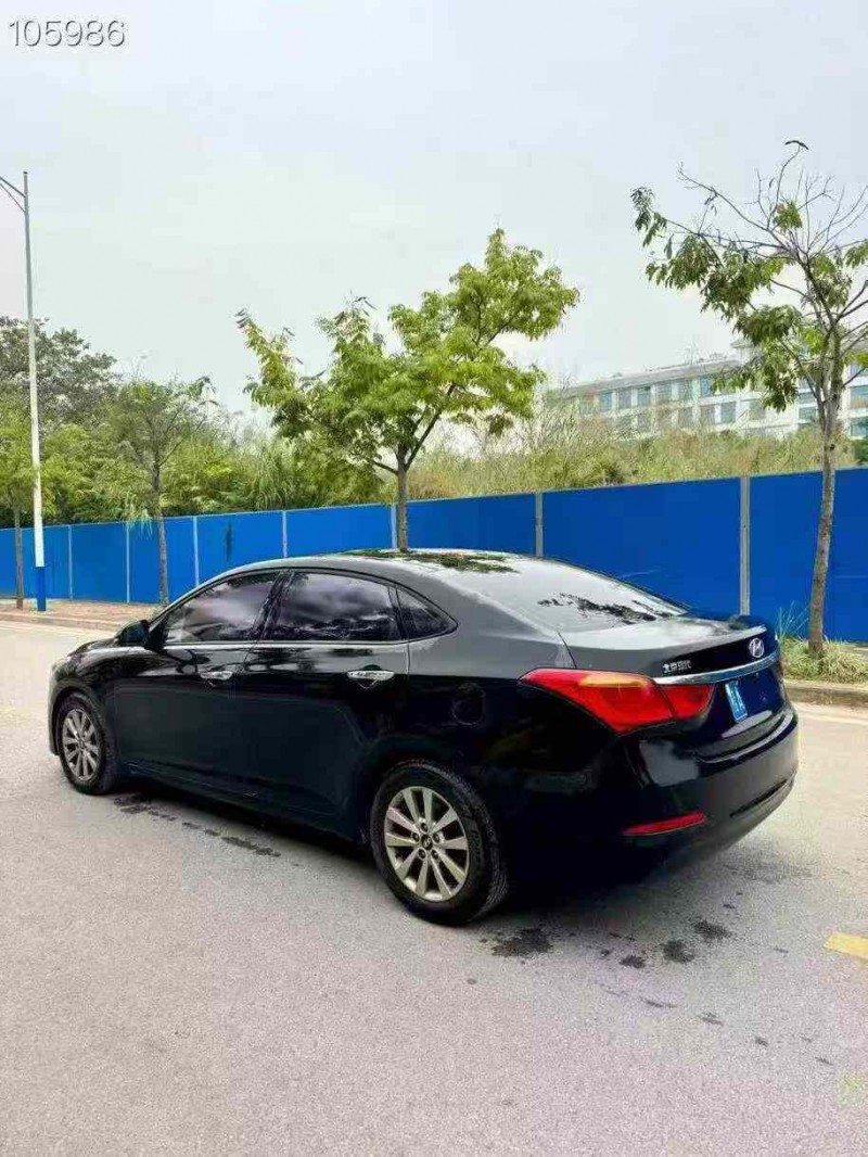 南宁15年现代名图8