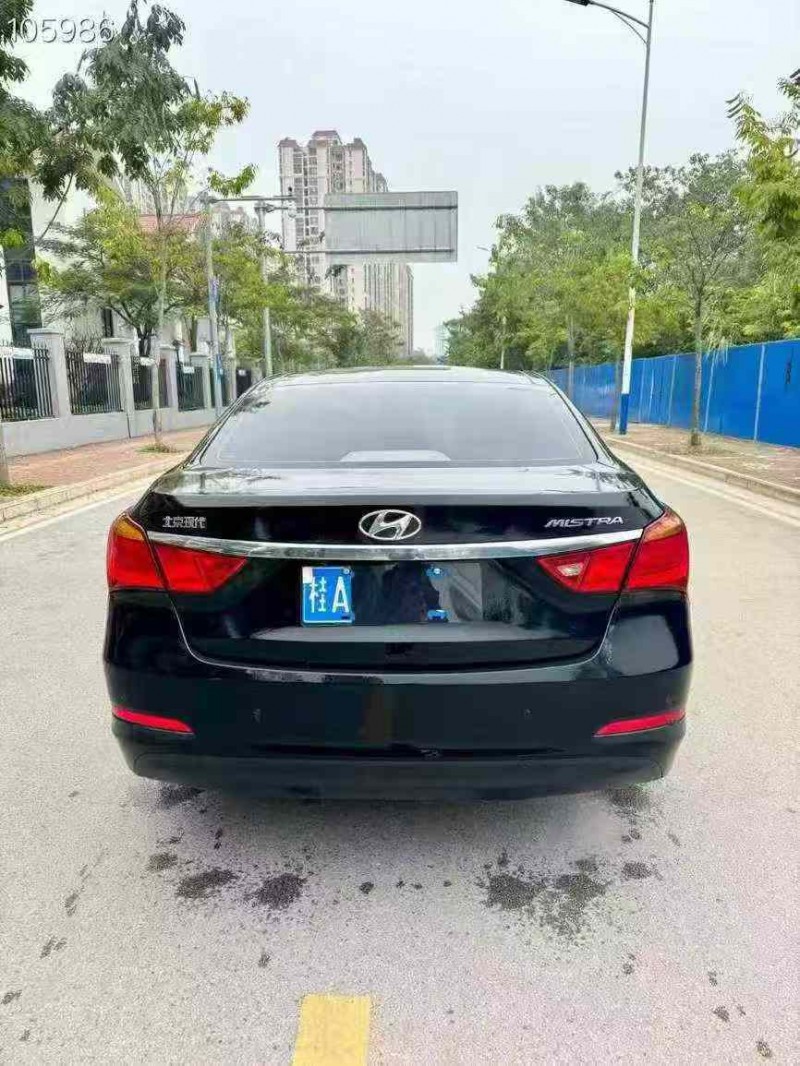 南宁15年现代名图9