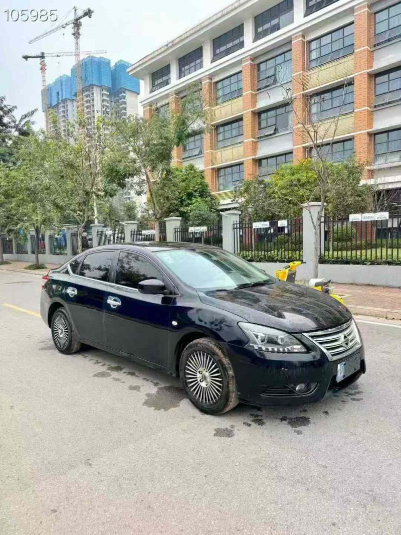 南宁15年日产轩逸3