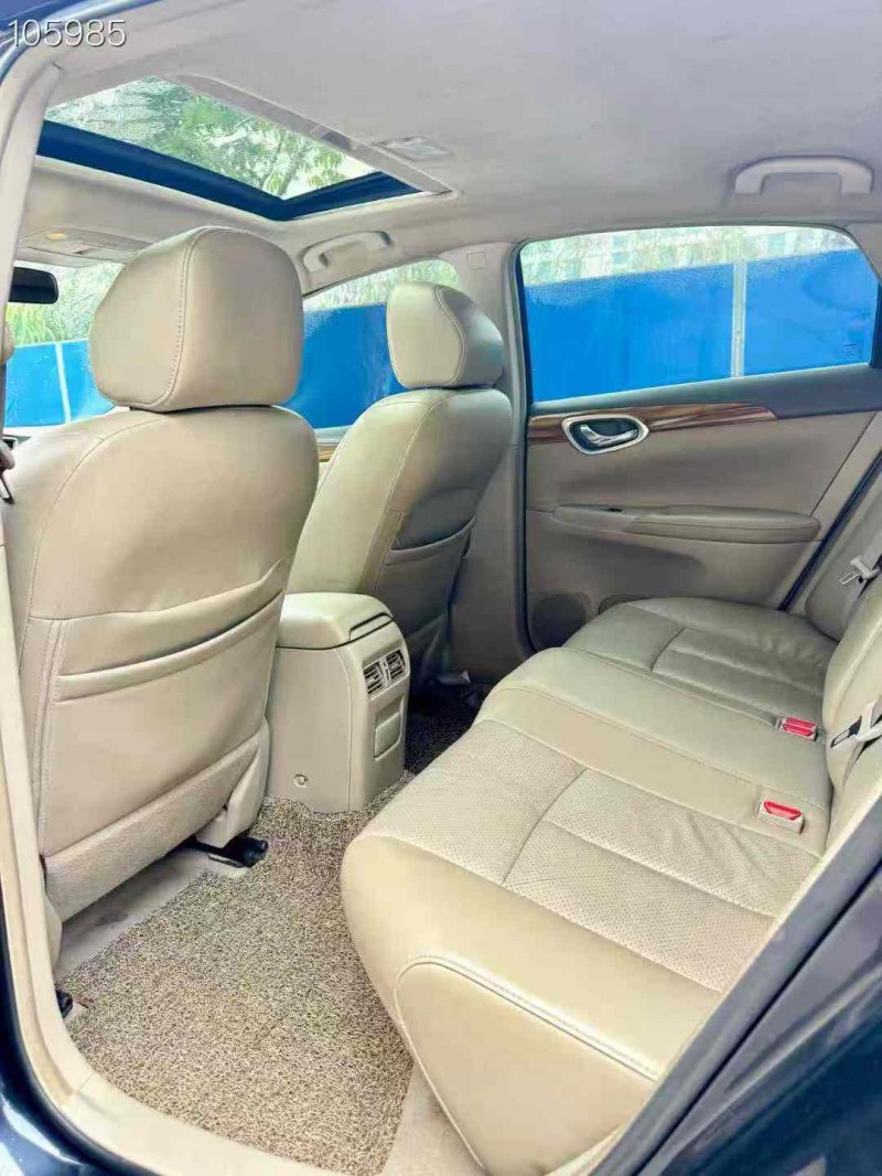 南宁15年日产轩逸6