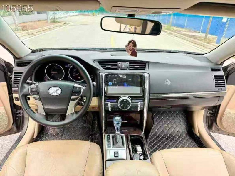 南宁15年丰田锐志5