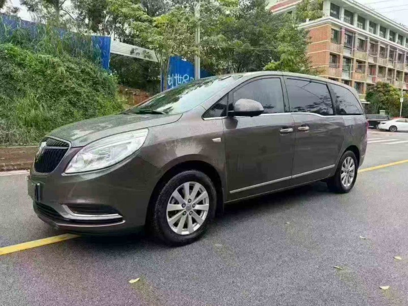 南宁18年别克GL83