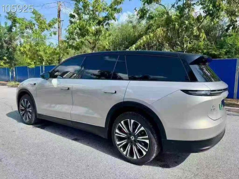 南宁23年蔚来ES87