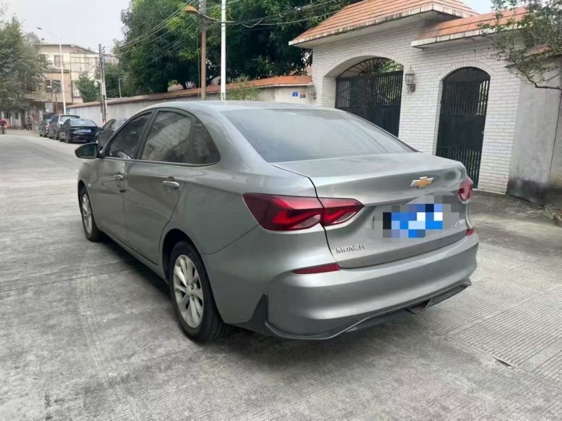 广州25年雪佛兰科鲁泽8