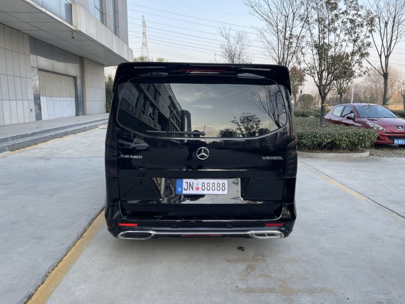 济宁23年奔驰威霆9