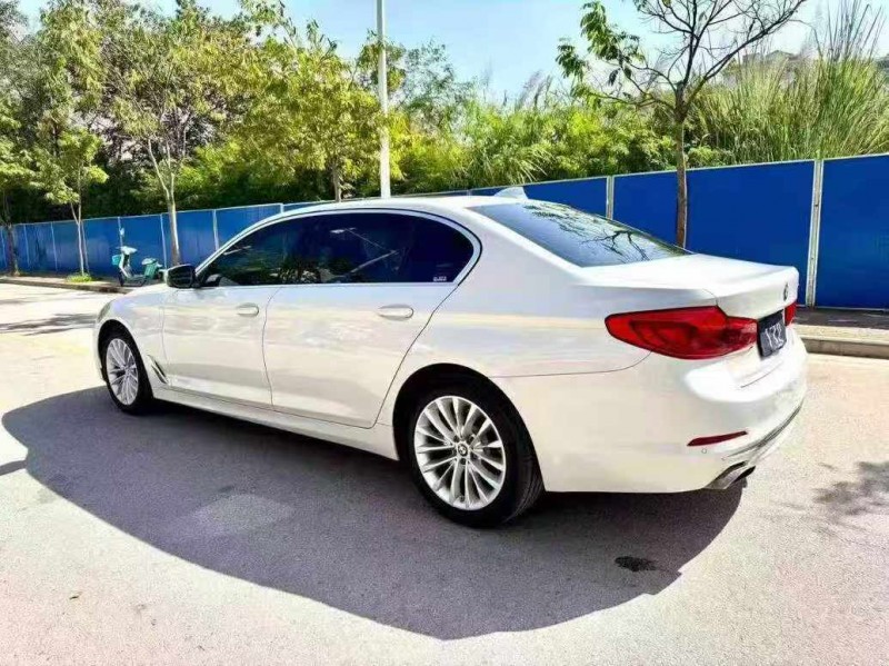 南宁20年宝马5系8