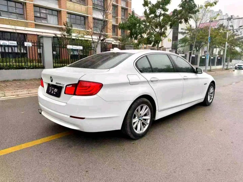 南宁13年宝马5系8