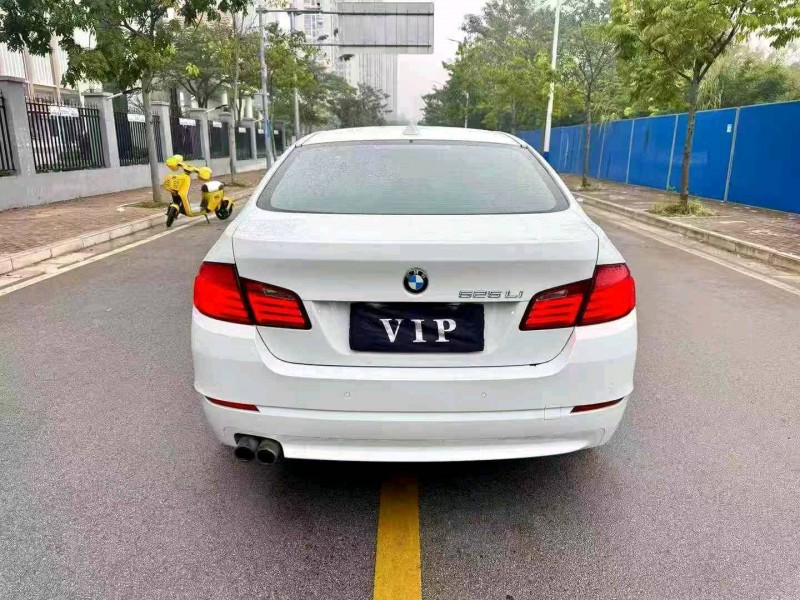 南宁13年宝马5系9