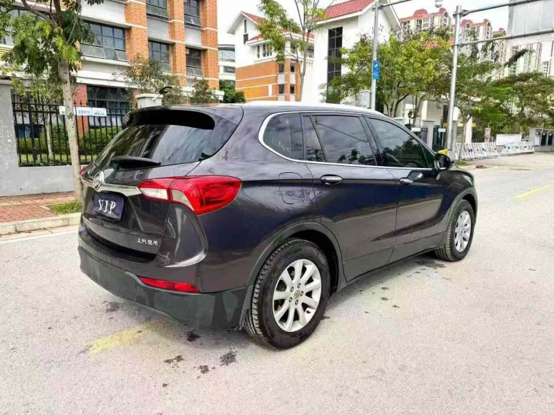 南宁18年别克昂科威8