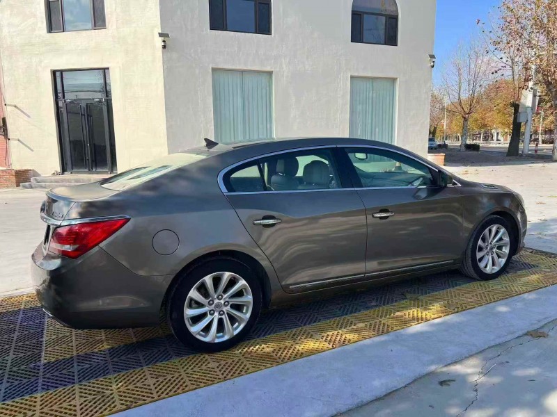 烟台13年别克君越7