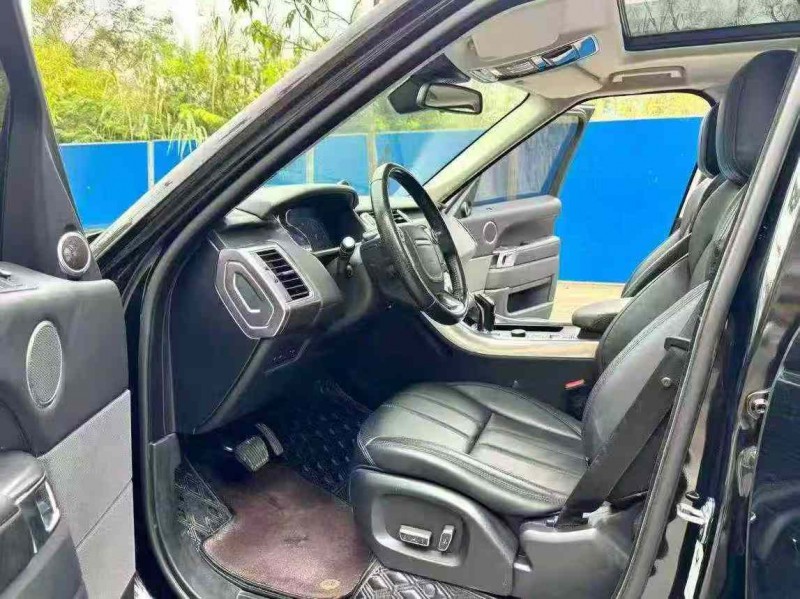 南宁18年路虎揽胜运动4