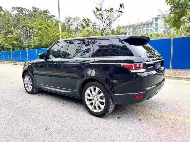 南宁18年路虎揽胜运动8