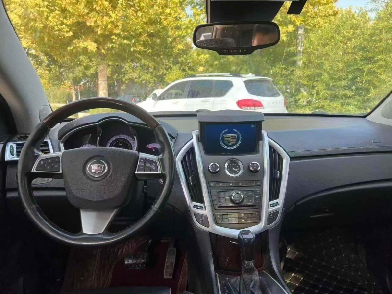 东营12年凯迪拉克SRX4