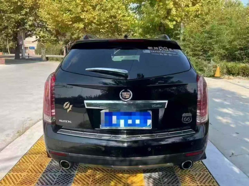 东营12年凯迪拉克SRX7