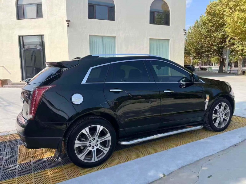 东营12年凯迪拉克SRX8